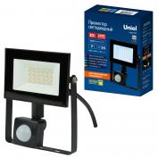 Прожектор LED ULF-F62-30W-6500K SENSOR IP54 200-240В BLACK с датчиком движения и освещенности